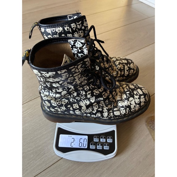 DR MARTENS ANDY WARHOL FACES 5 EYE BOOT - Picture 9 of 9